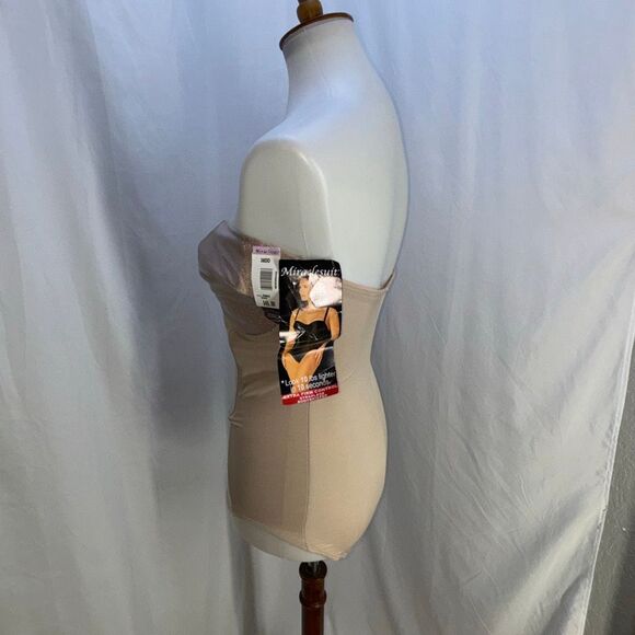 NWT Miraclesuit extra firm control body shaper strapless/convertible 38DD nude - Picture 2 of 6